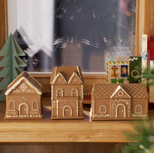 Sweet Gingerbread Cottage Candle Jar Collection – 5oz, 7oz & 9oz